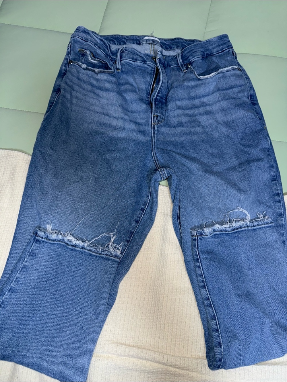 Good American Distressed Knee-Slit Blue Jeans